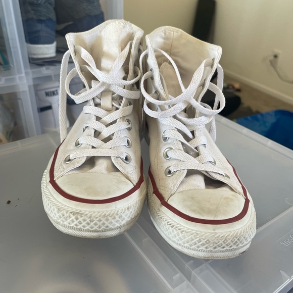 Converse Chuck Taylor Allstar - women’s 7.5 - Picture 3 of 4